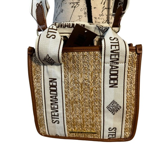 Steve Madden Cognac BWEBBER Straw Satchel Hand Bag Tik Tok Crossbody Bag NWT - Picture 4 of 16